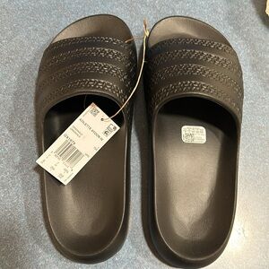 Adidas Adilette Ayoon Slides size 8 women